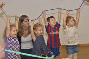 Wir erleben hohe und tiefe Töne mit dem ganzen Körper